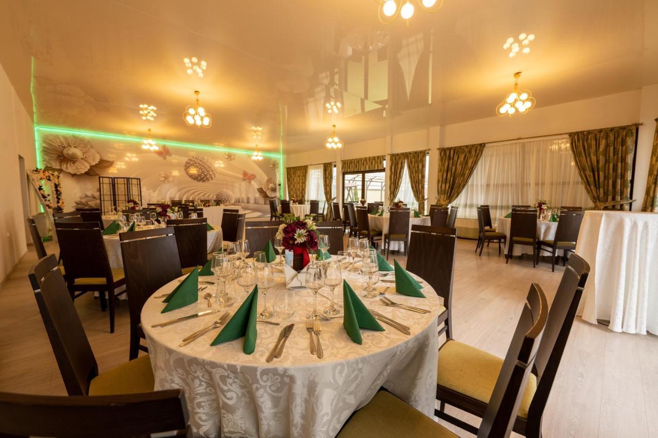 Hotel Coral Valea Lupului  Экстерьер фото